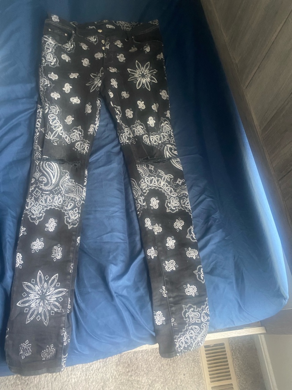 AMIRI Black Bandana Print Skinny Jeans
